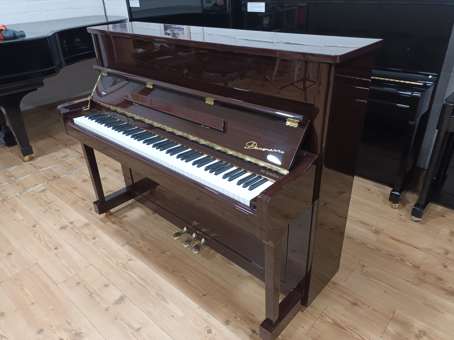 New Danemann DU-115