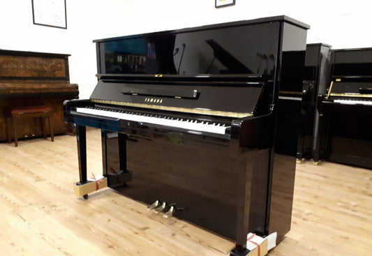 Yamaha U1 (Original)