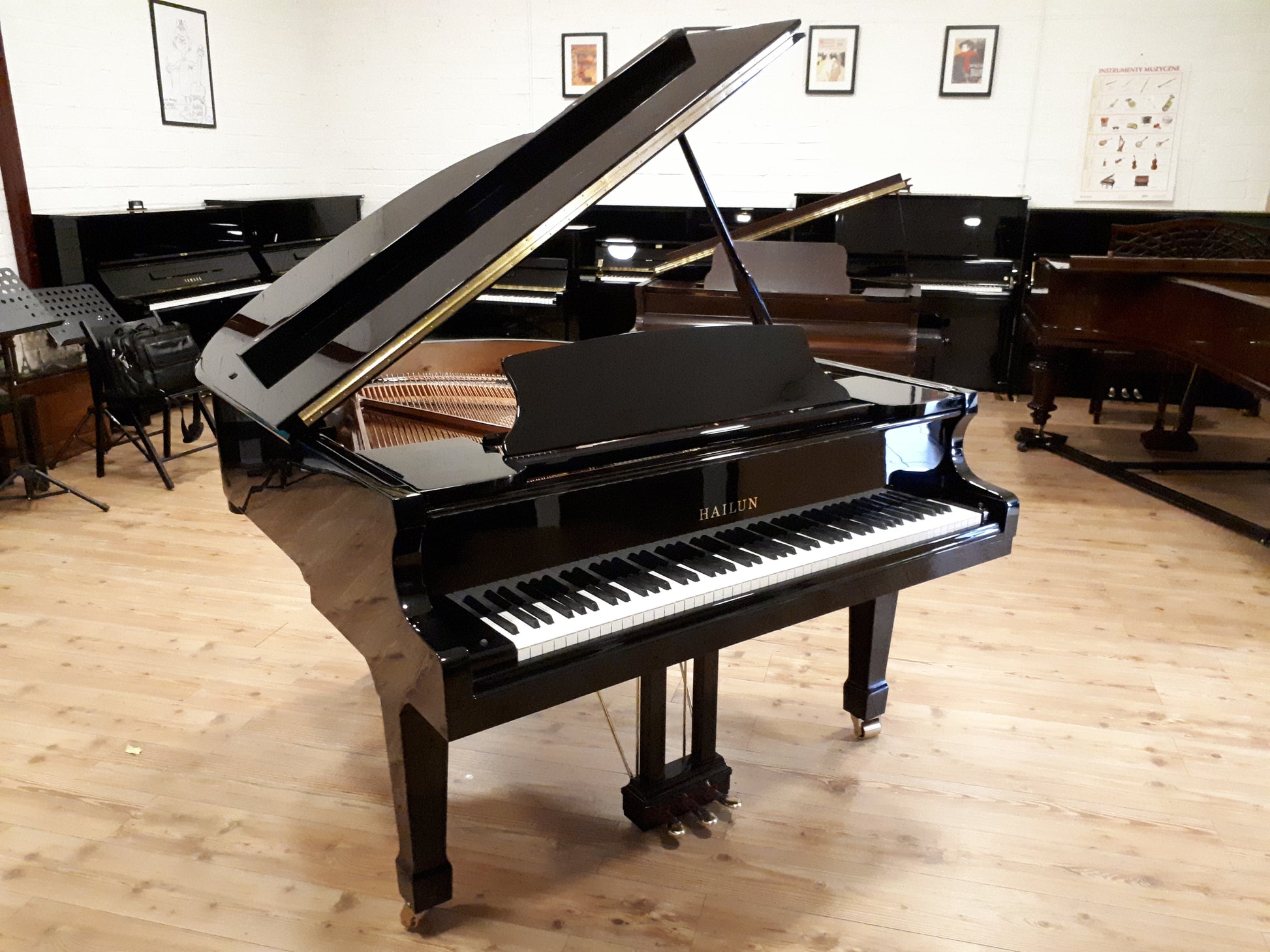 Hailun HG151 Ebony baby grand for sale dublin, ireland