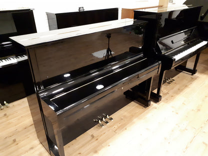 Yamaha U1 (1975)