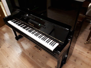 Yamaha U3 (Japan) (Black/Brass Fittings)