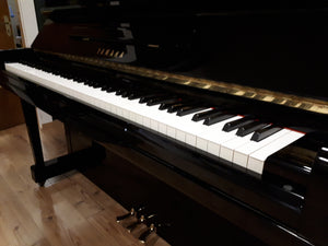 Yamaha U3 (Japan) (Black/Brass Fittings)