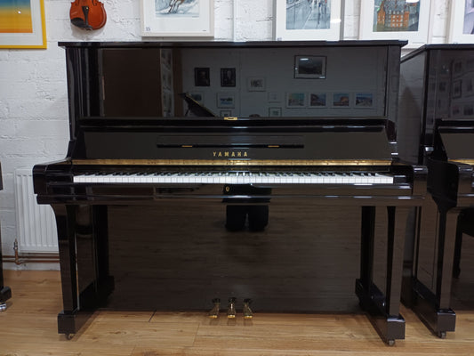 Yamaha U3 (1976)