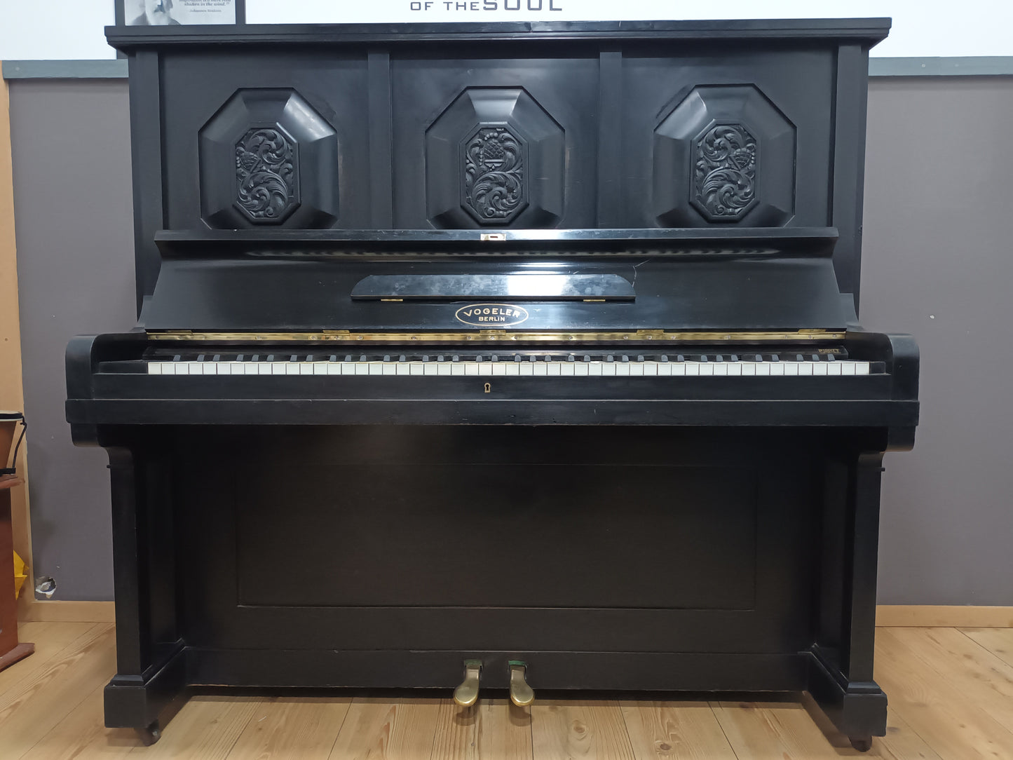 Vogeler, Berlin Original (Black/Brass Fittings)