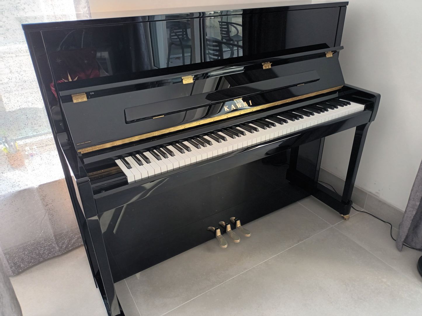 Kawai K300 (Pre-Loved)