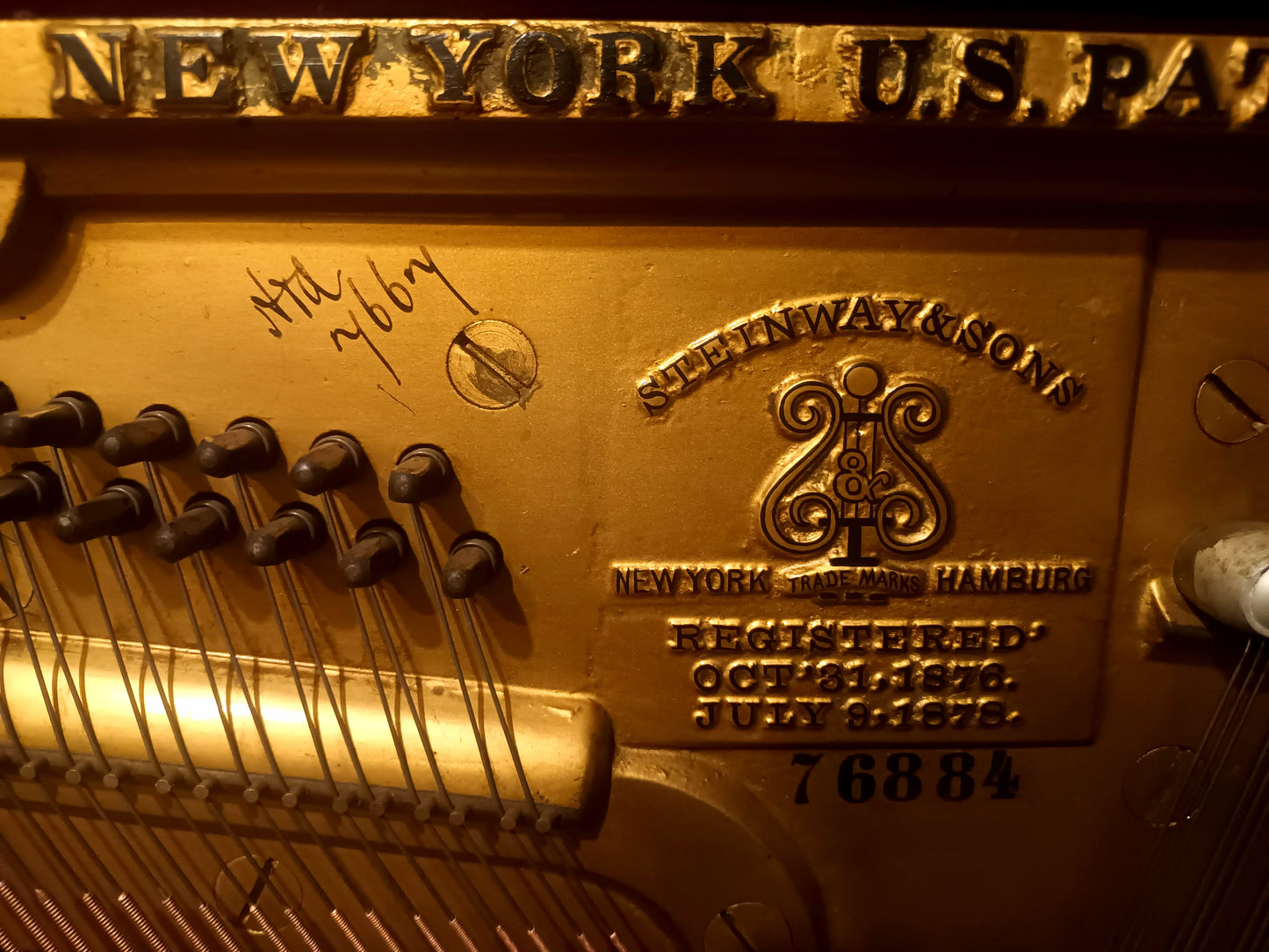 Steinway & Sons (Mint Original)