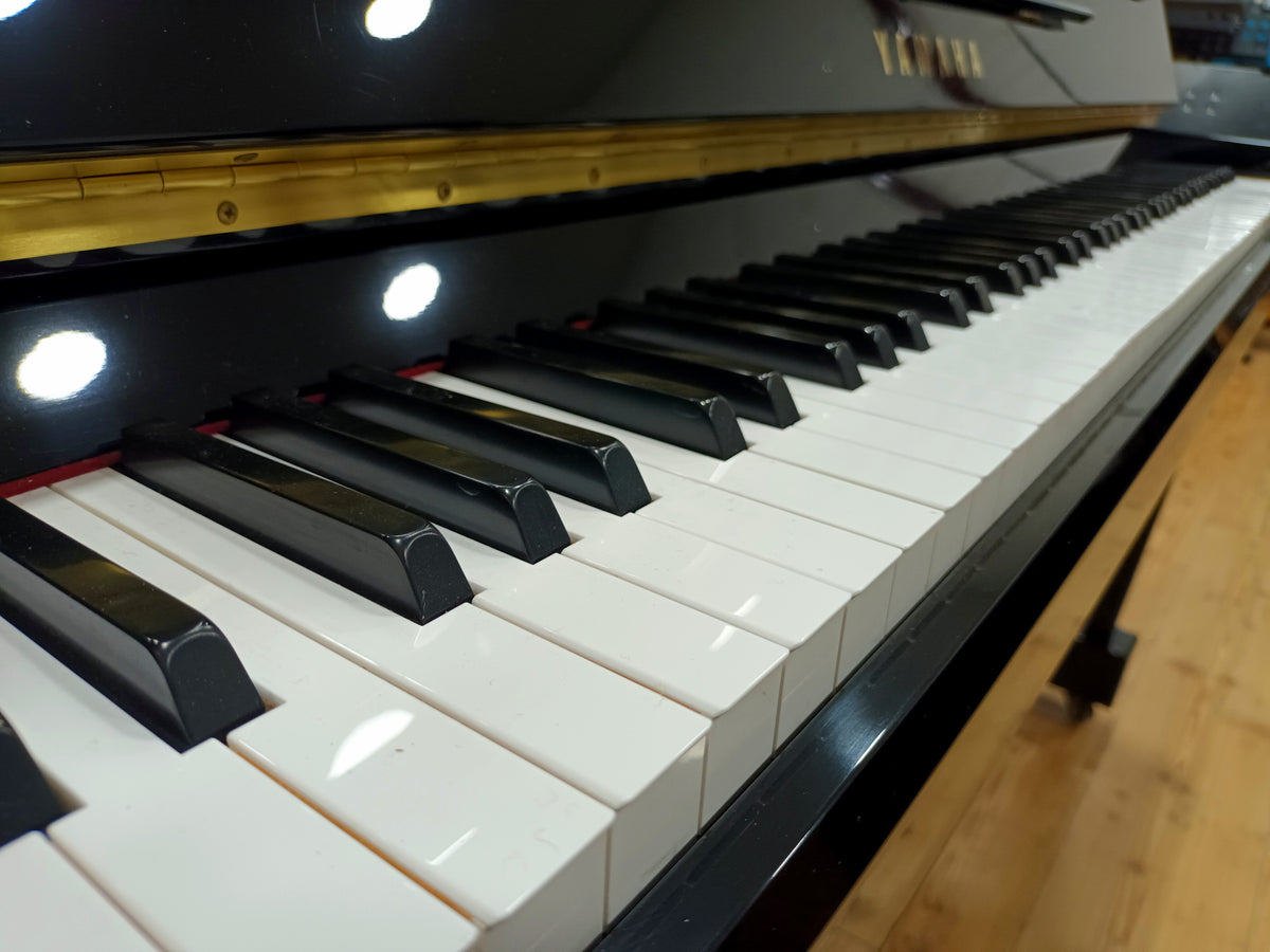 Yamaha YE116 (2012/13)