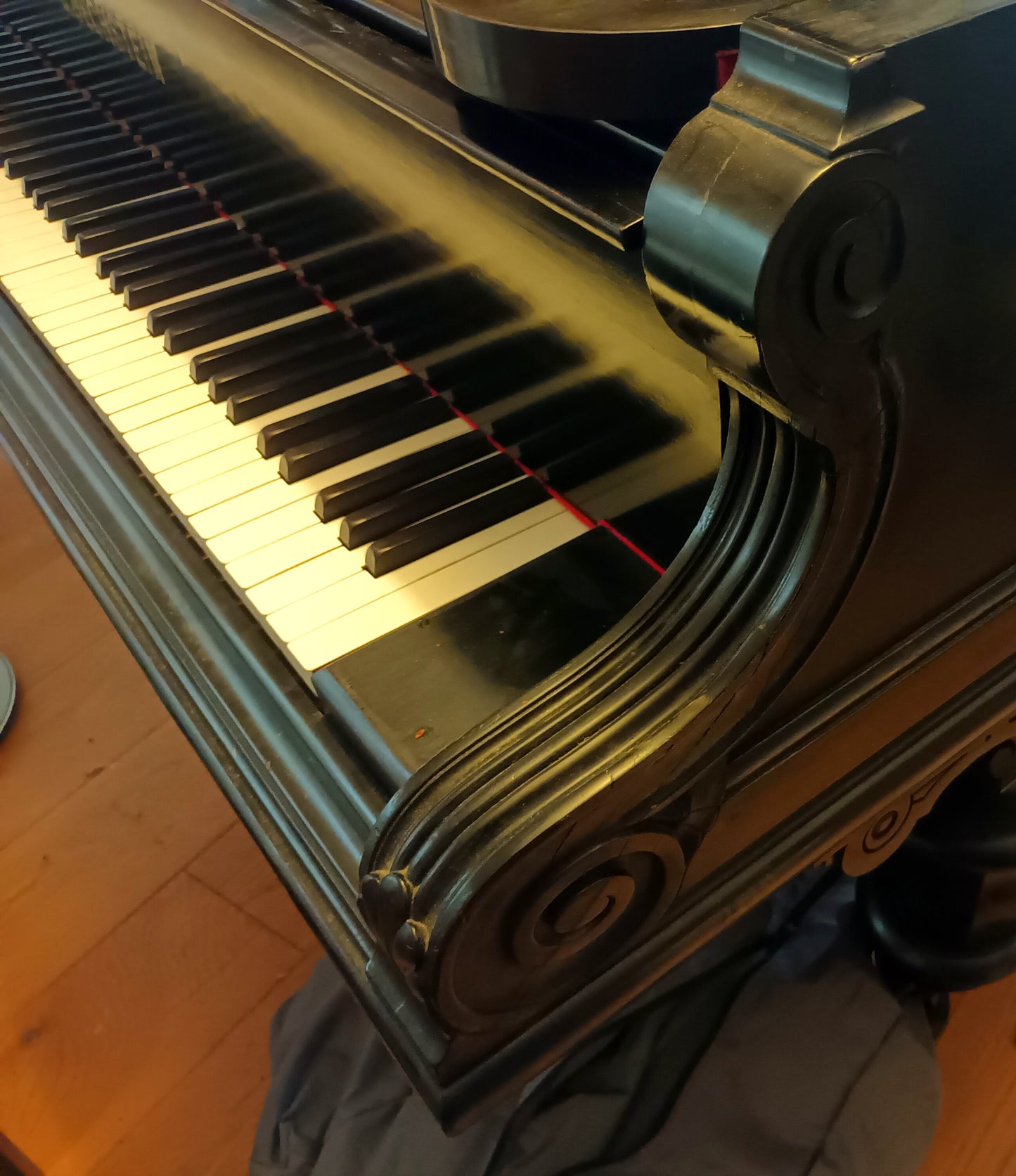Bechstein (Satin Black)