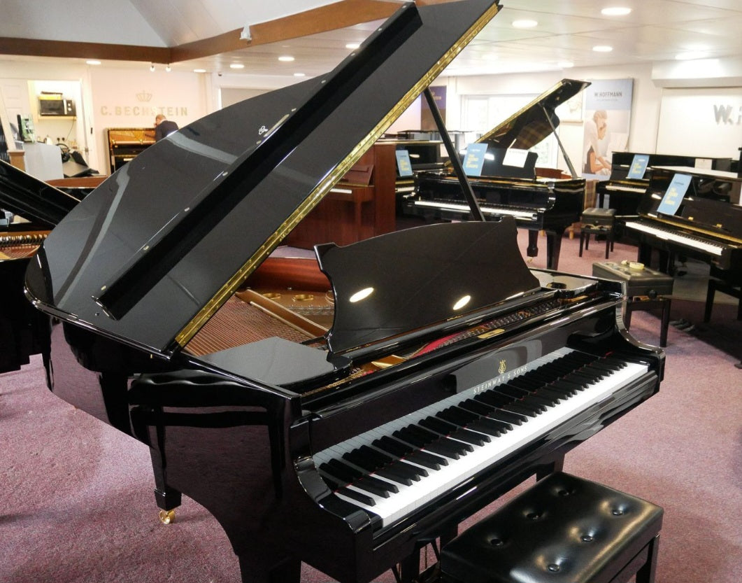 Steinway Model S