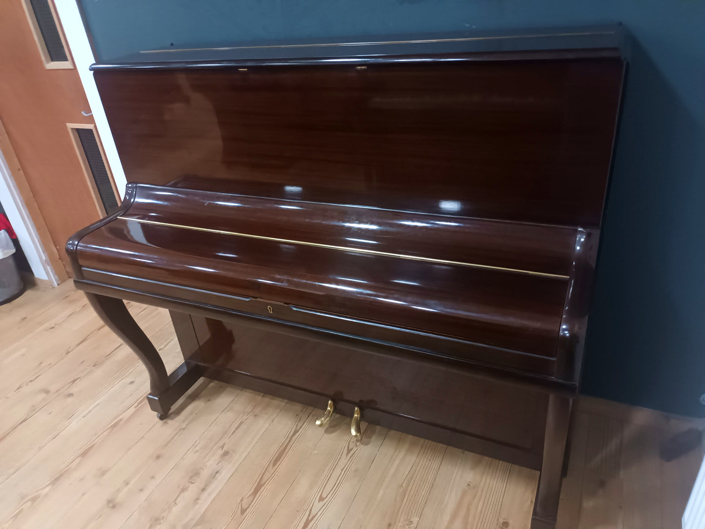 Burrdett (Basic Beginner Piano)