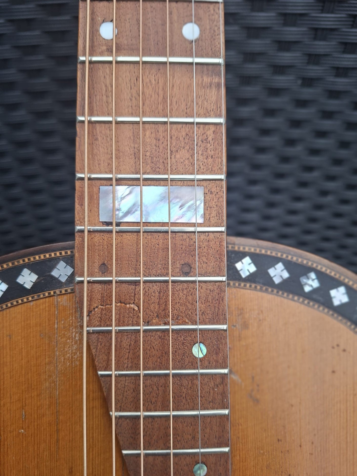 German Parlor Guitar (1880-1900)