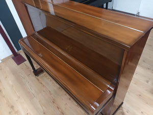Hopkinson, London (Walnut/Brass Fittings)