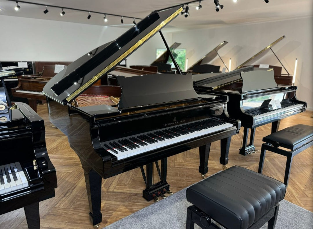 Steinway Model M