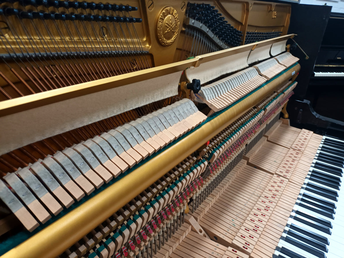 Yamaha U3 (1976)