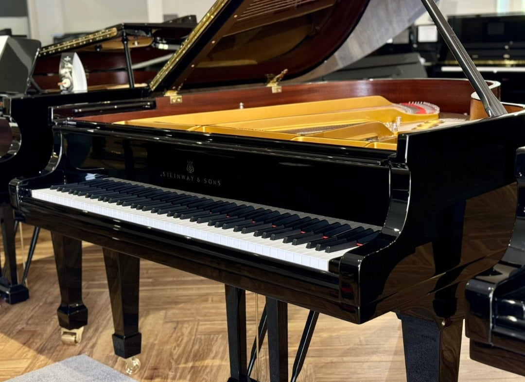 Steinway Model M