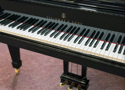 Steinway Model S