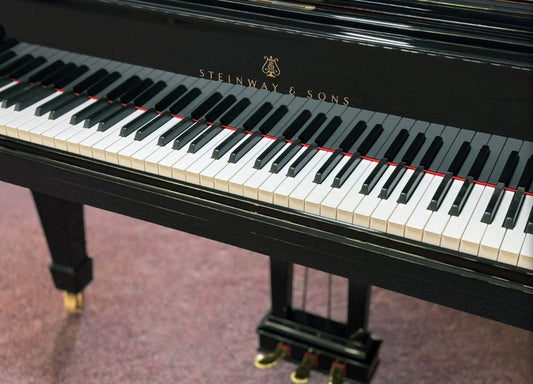 Steinway Model S